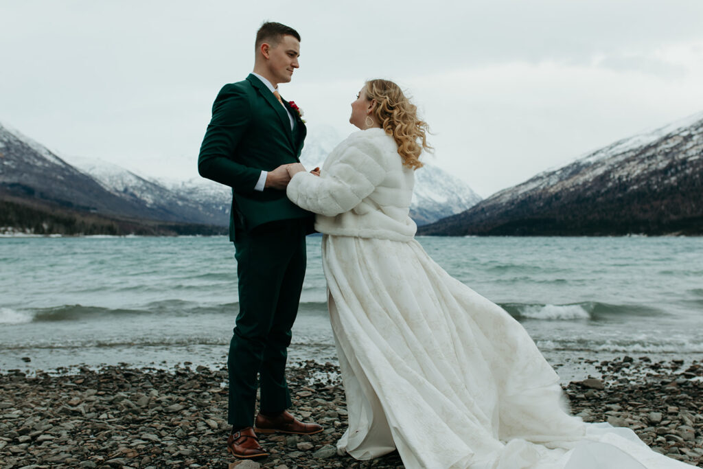 Outdoor wedding ceremony at Bluewater Basecamp in Alaska, a scenic wedding venue near Anchorage designed for small, meaningful celebrations. Photo credit: Rachel Struve Photography